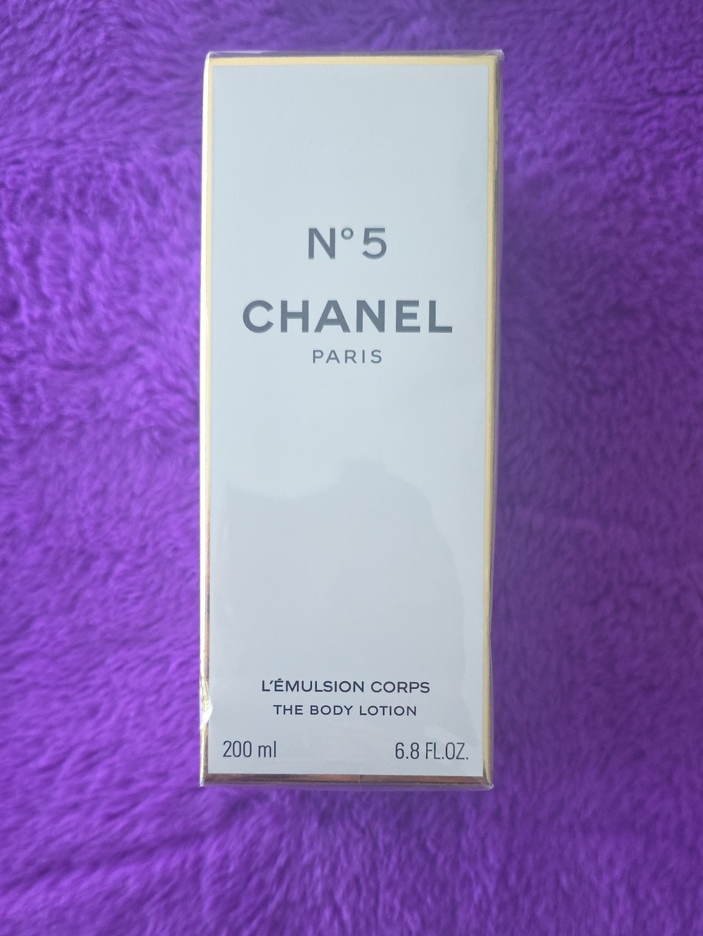 CHANEL White & Gold N°5 Body Lotion